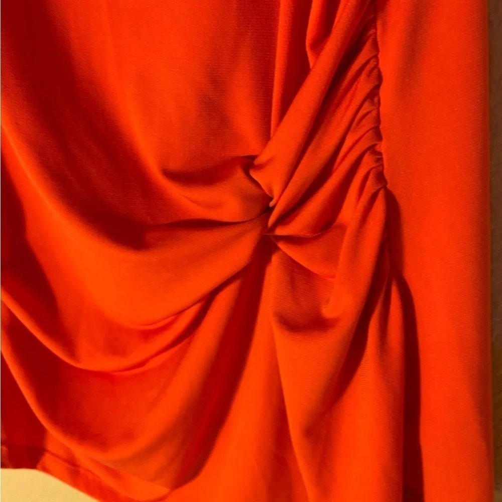 KENNETH Cole Bold Orange Faux Wrap Tank Top Medium Stretchy Flattering Travel - Picture 5 of 12